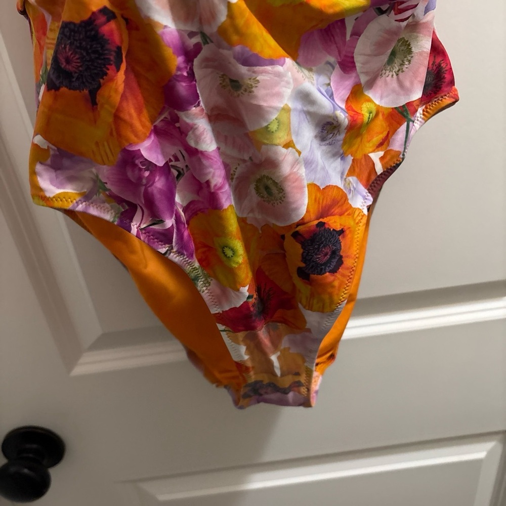 Aerie Swimsuit Size Medium One Piece Hi Cut Cutout Floral One Shoulder Padded - Picture 5 of 8